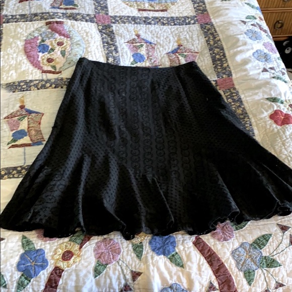 Skirt - Picture 2 of 8